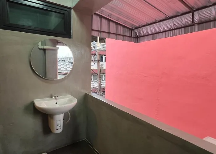 Near Khlong Bang Luang